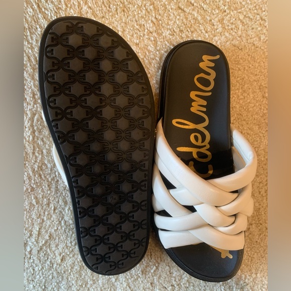 Sam Edelman - Picture 4 of 5